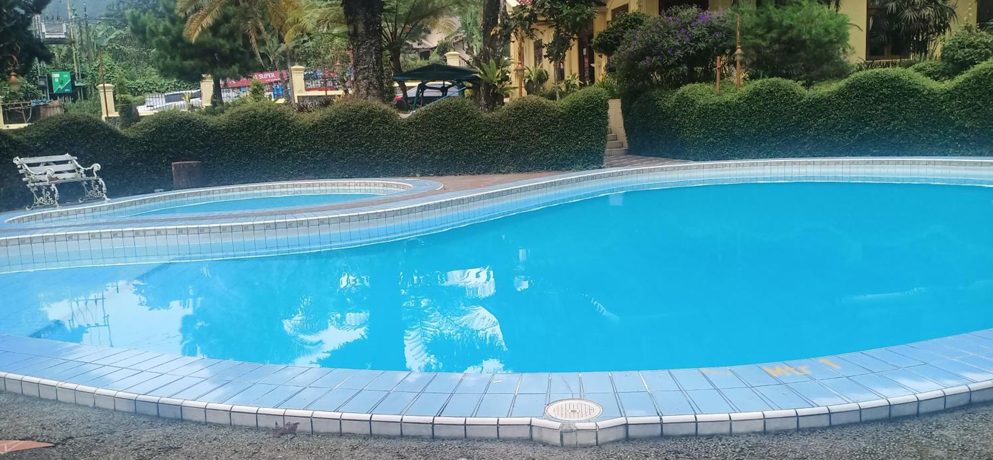 Resort Prima Cisarua Tagalbato Exterior foto