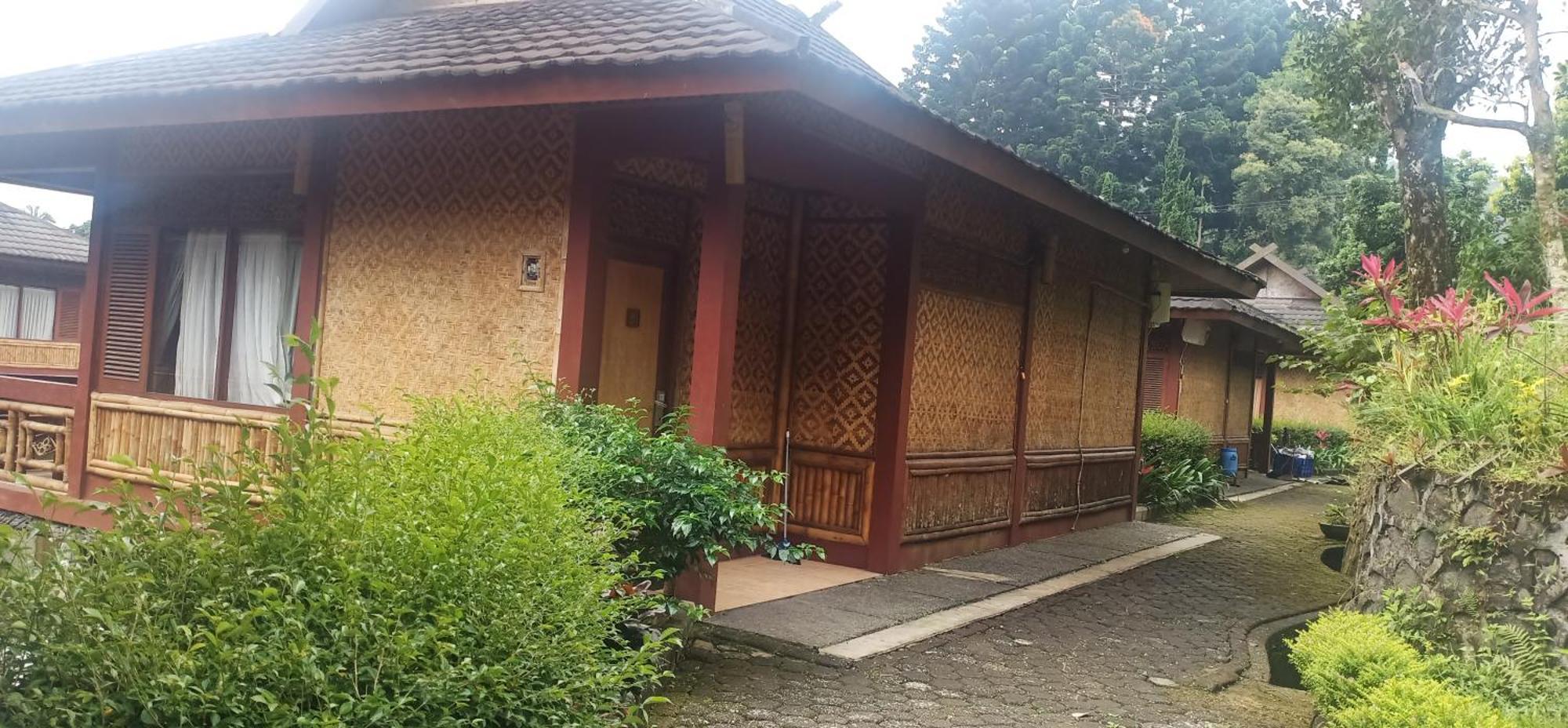 Resort Prima Cisarua Tagalbato Exterior foto